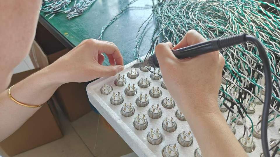 Langir-Push-Button-Switches-Home-About-Welding