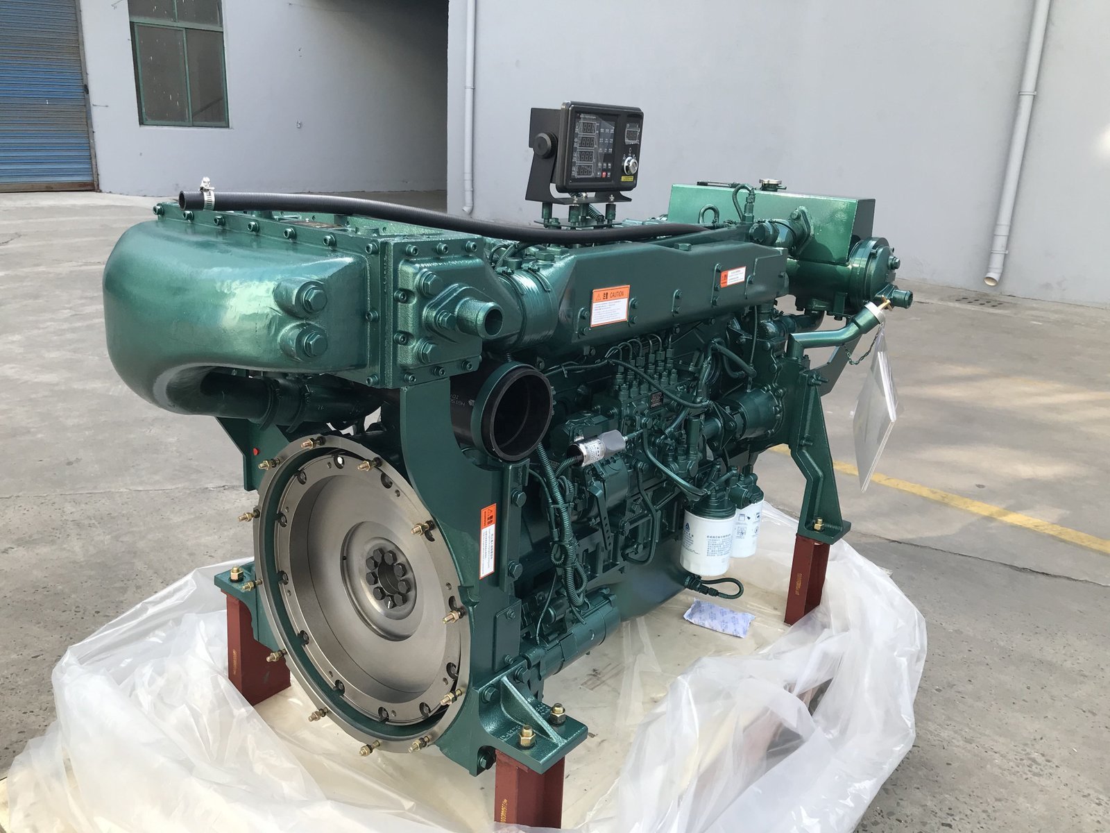 Cheap Price 310hp 1800rpm Sinotruk WD615 Series Water Cooled WD615.46C02N Marine diesel Engine - Image 6